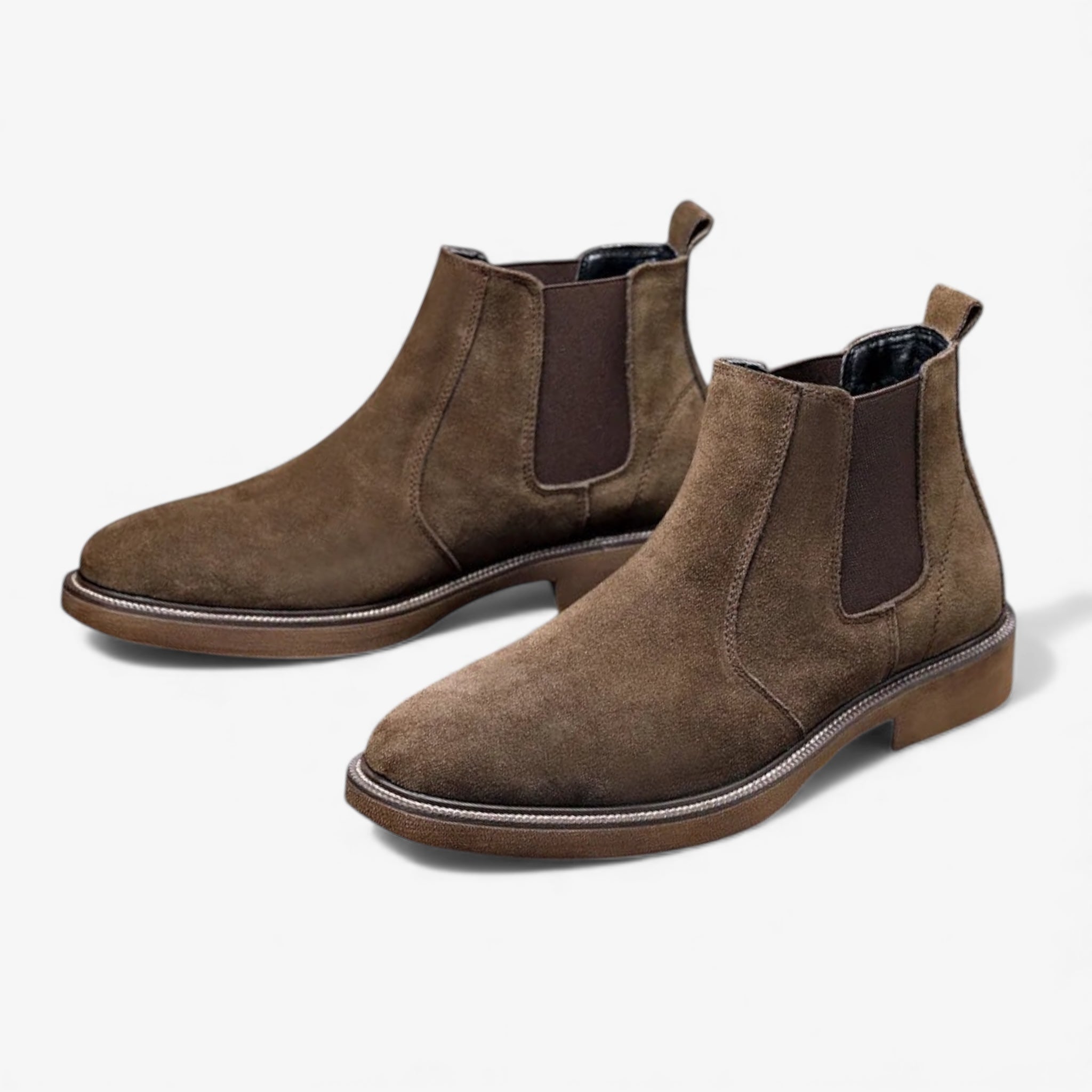 Plush-lined cowhide chelsea boots