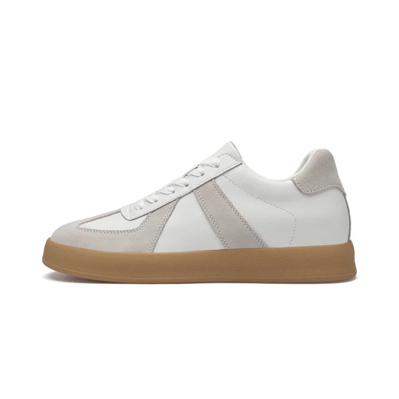 Sneakers con Rialzo Interno e Inserti Laterali | Comfort