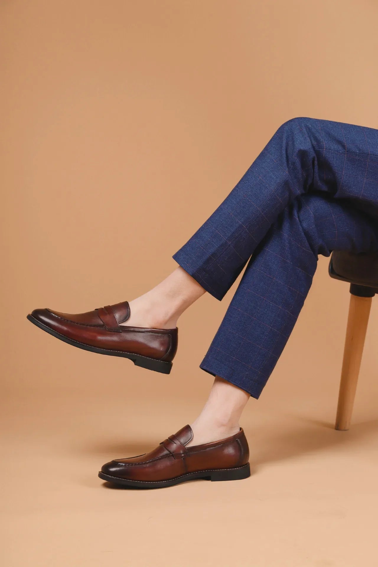 Genuine leather business dress loafer