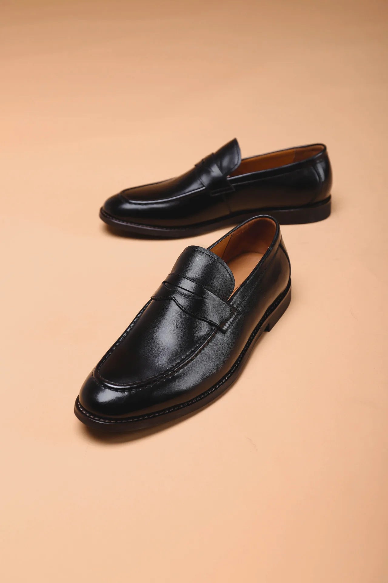 Genuine leather business dress loafer