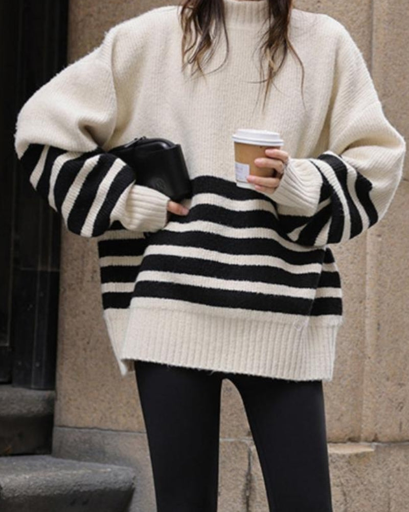 Maglione Oversize a Righe | Collo Alto e Comfort