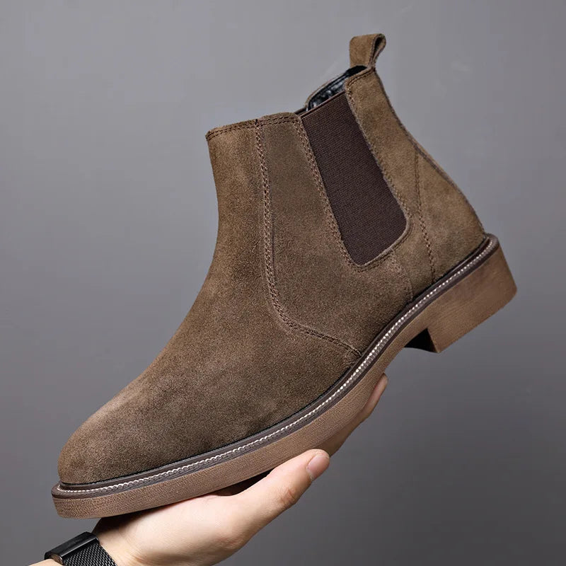 Plush-lined cowhide chelsea boots