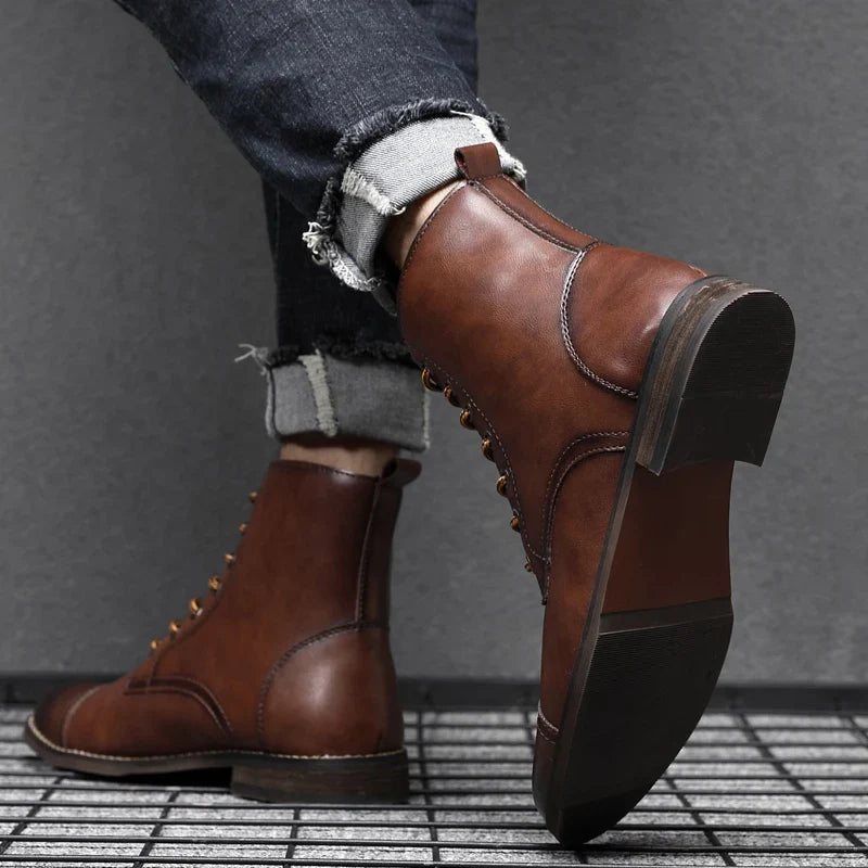 Comfortable winter leather boots