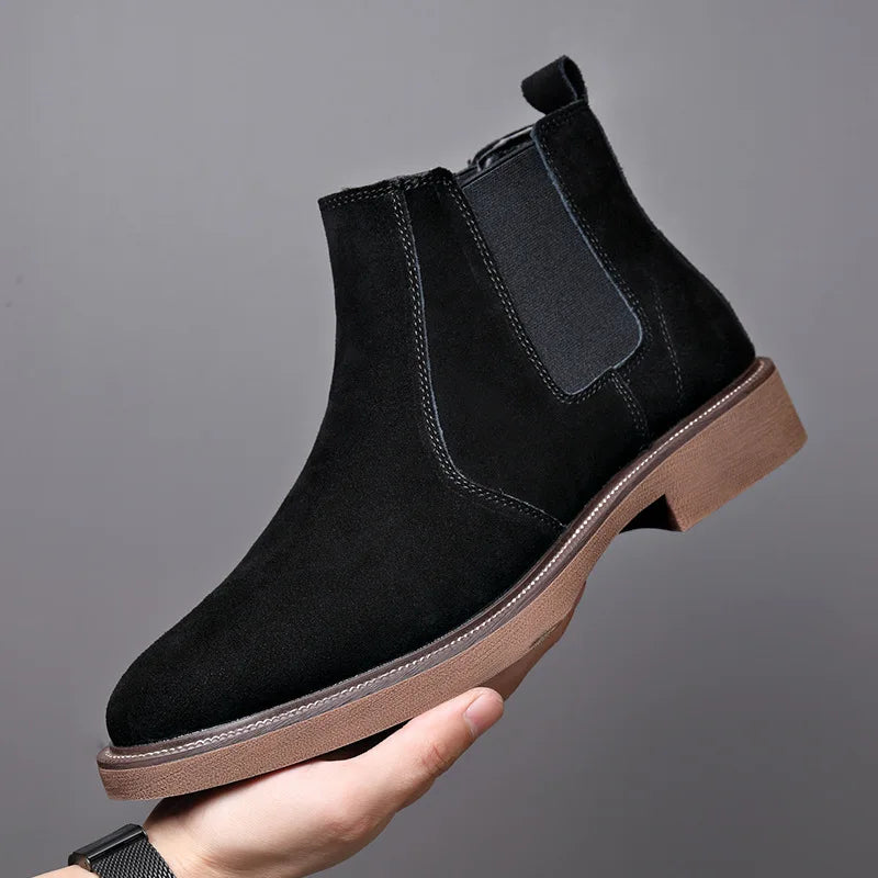 Plush-lined cowhide chelsea boots